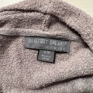 Barefoot dreams S/M cardigan. Super soft and cozy